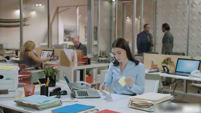 黑发贫乳萝提供免费抽插机会耐操#性交#挑逗#骚逼#射精