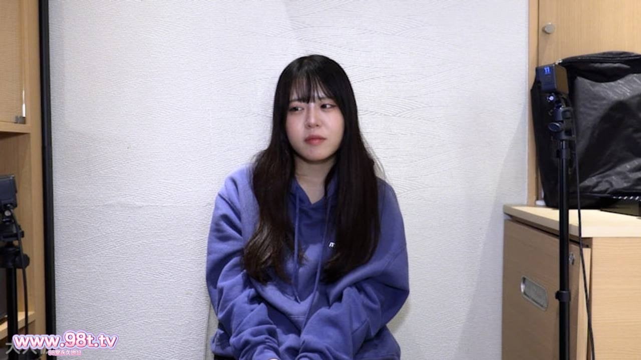 FC2PPV-4783157- 【素人初撮り】とも(18) かわいい教員のたまご。出演して大丈夫なのだろうかと